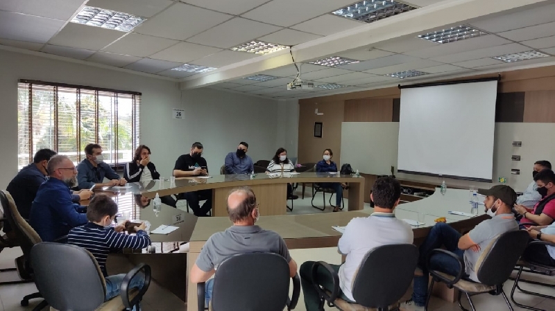 Demanda crescente por profissionais mobiliza Núcleo de Tecnologia da ACIT